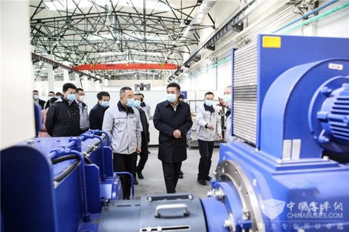 市委书记裴伟东深入曙光汽车集团车桥工厂调研，助力企业复工复产与市场开拓